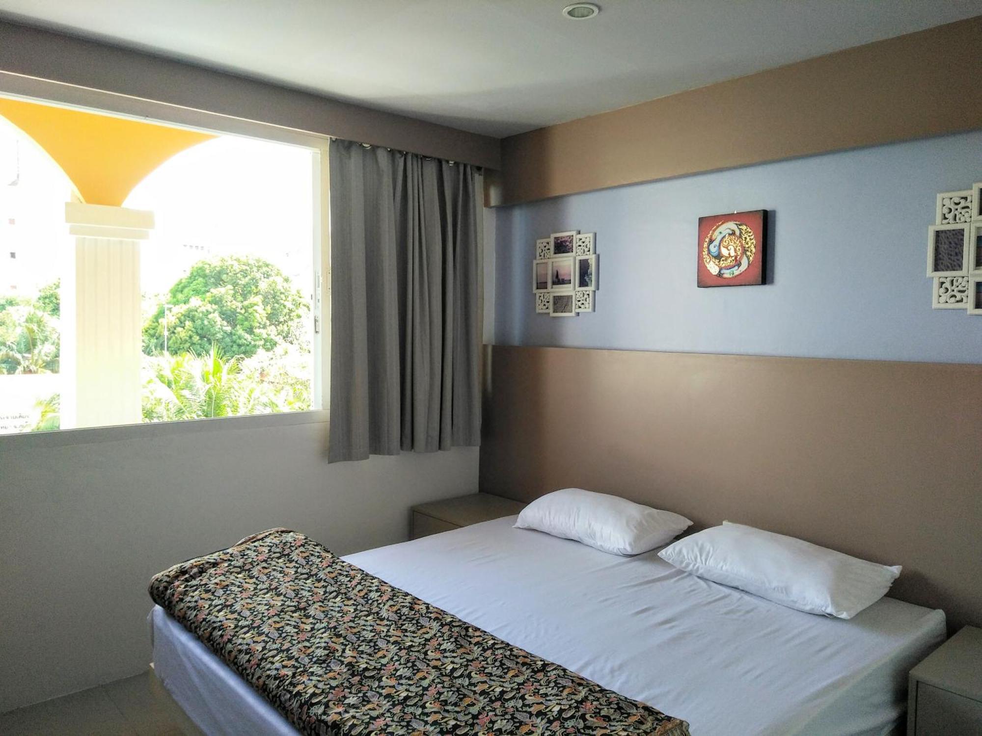 In Phuket House Hotel Kültér fotó