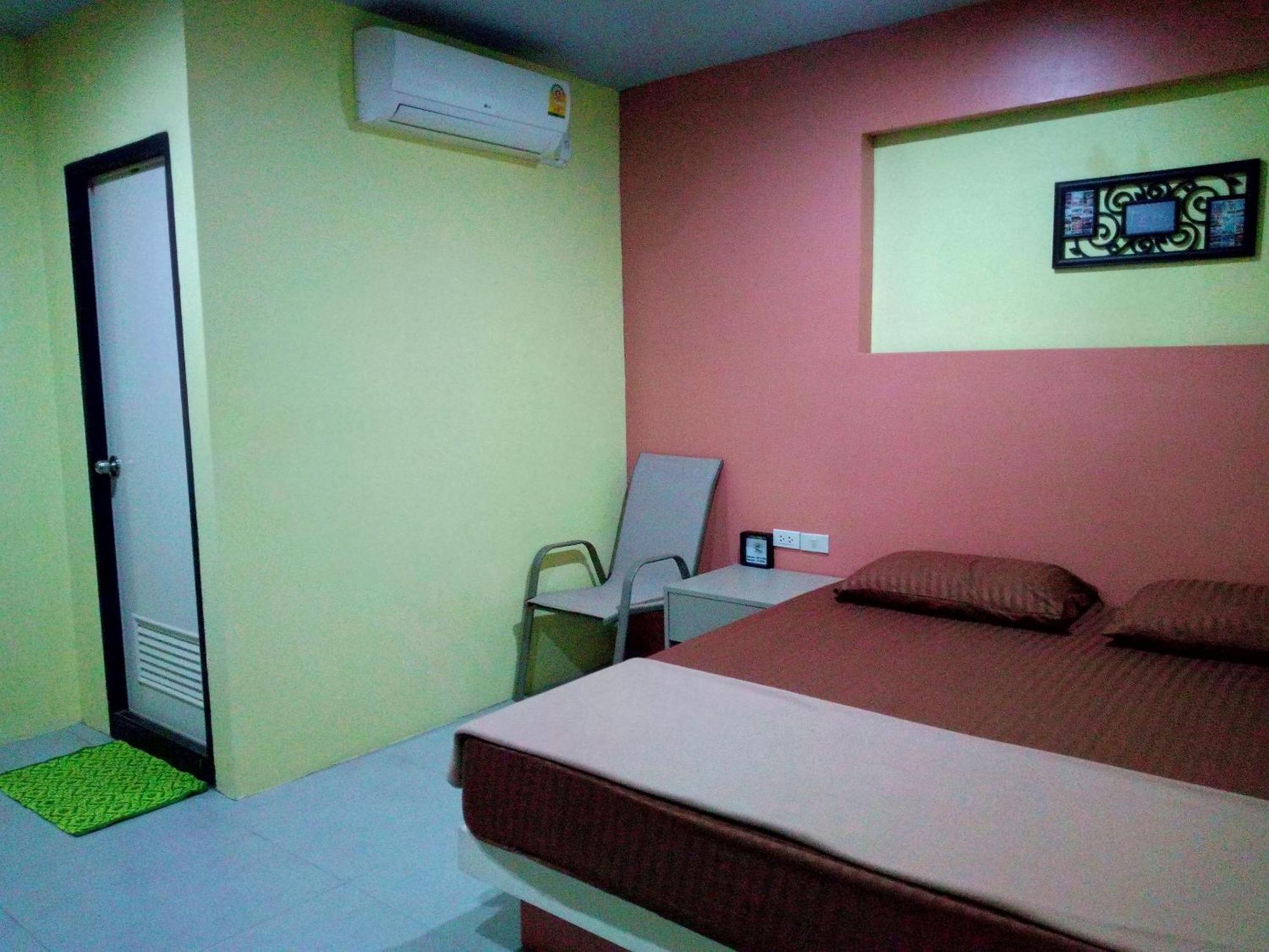 In Phuket House Hotel Kültér fotó