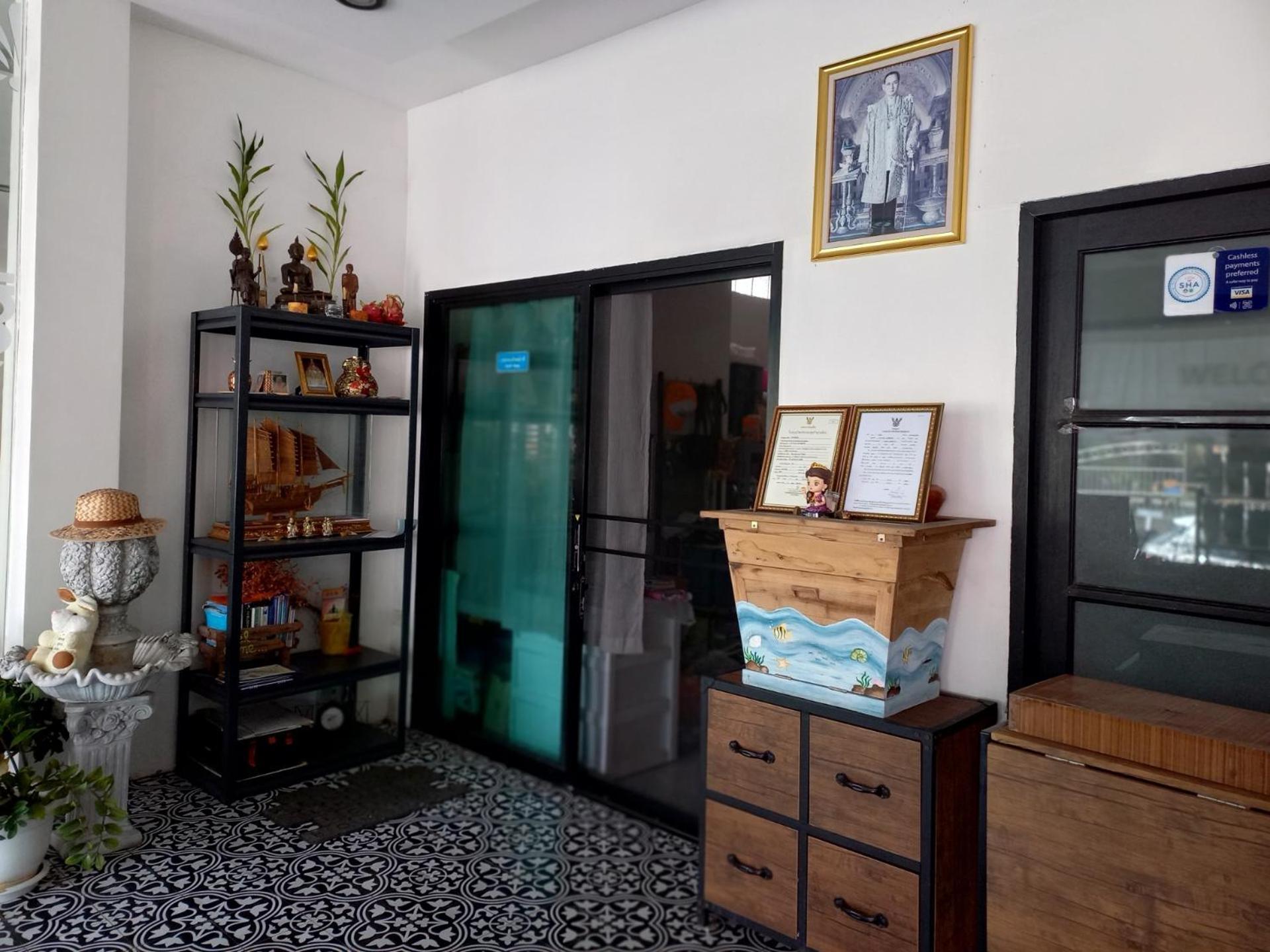 In Phuket House Hotel Kültér fotó