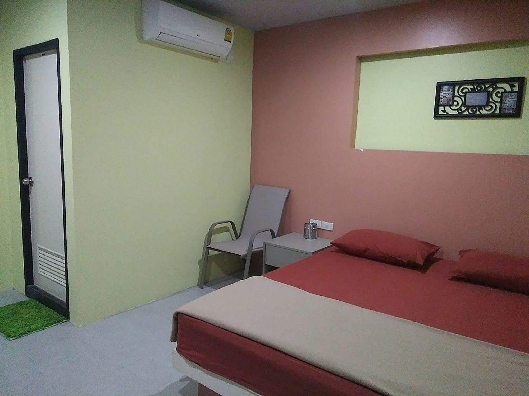 In Phuket House Hotel Kültér fotó