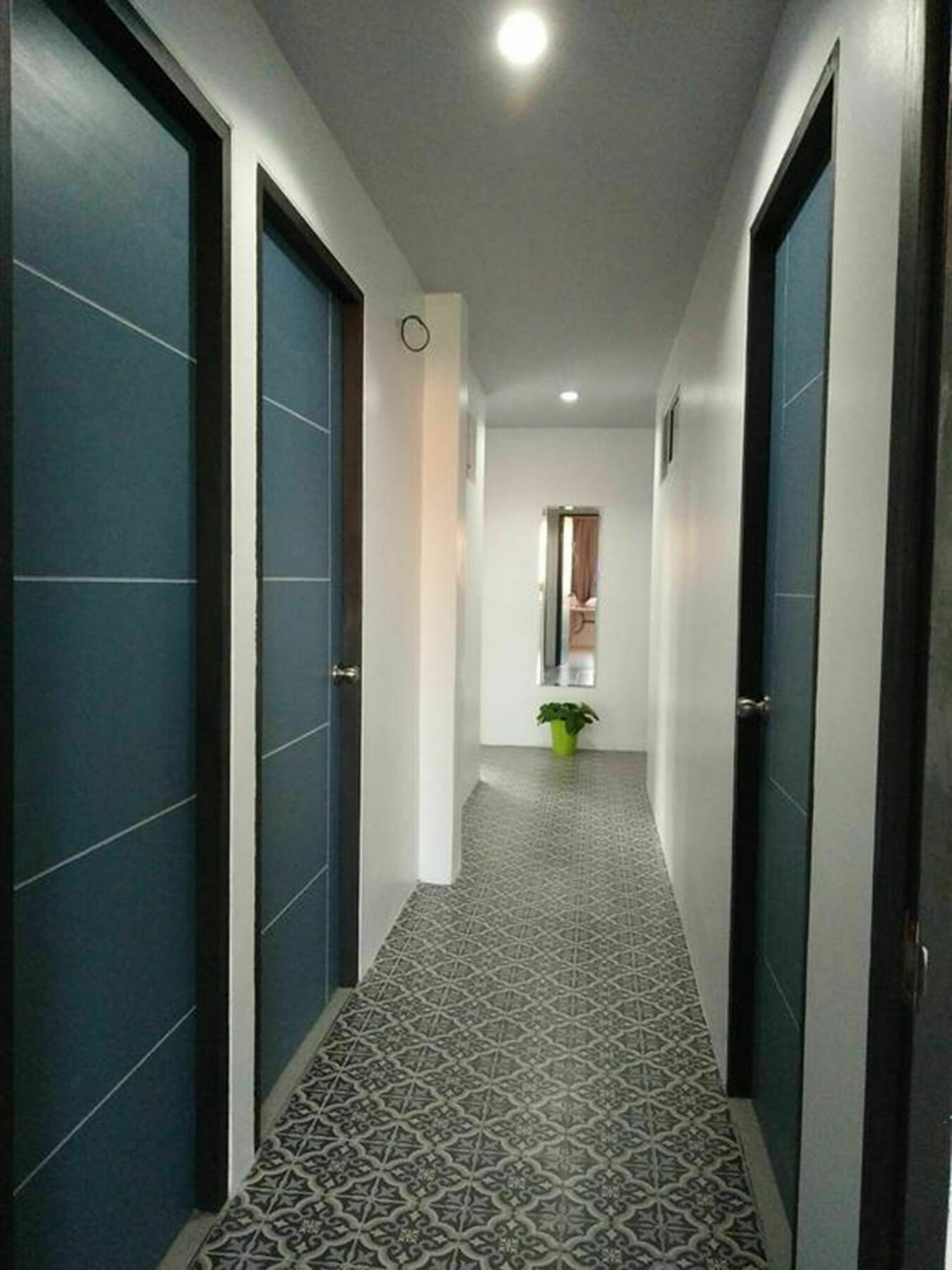 In Phuket House Hotel Kültér fotó